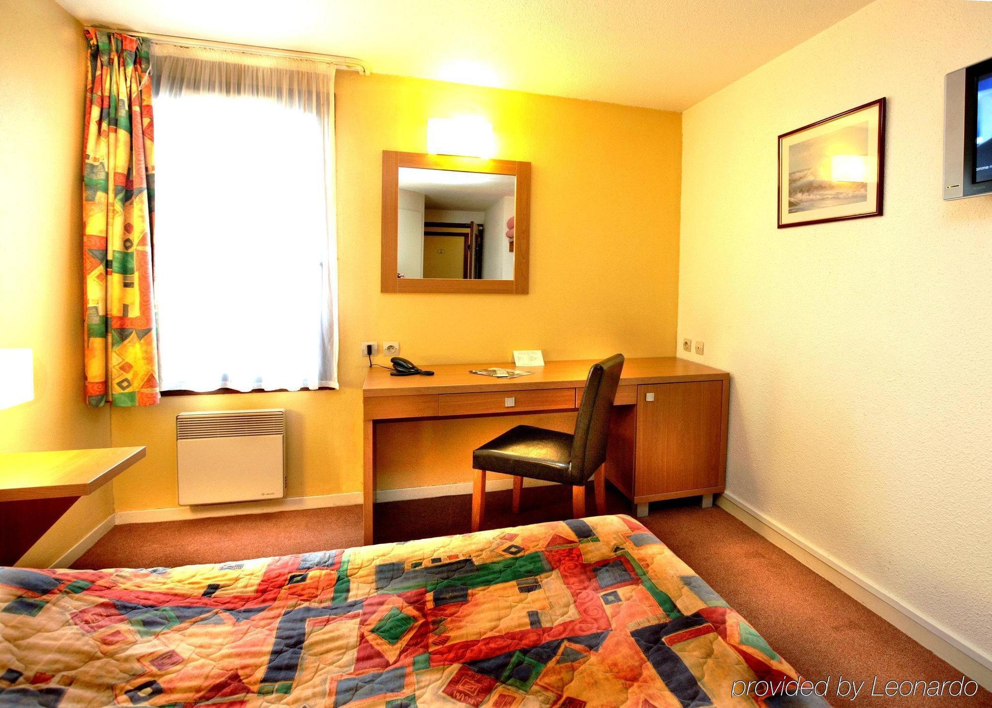 Brit Hotel L'Eclipse Nancy Heillecourt Extérieur photo